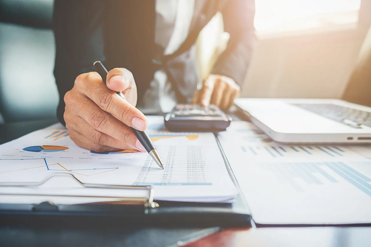 finance, accounting, tax, tax deduction, bookkeeping, accounting, accounting, accounting, tax, bookkeeping, bookkeeping, bookkeeping, bookkeeping, bookkeeping. Creator tax tools shortlist: what bookkeeping software must record and what it cannot decide
