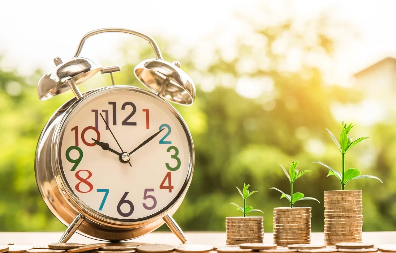 clock, money, growth, grow, time, time management, financial management, concept, idea, finance, business, success, financial, cash, currency, investment, banking, wealth, coins, economy, loan, profit, salary, credit, payment, savings, save, deposit, stack, symbol, income, accounting, clock, clock, clock, clock, money, money, money, money, time, time, time, time, time, time management. Platform revenue reviewed: what holds up and what does not